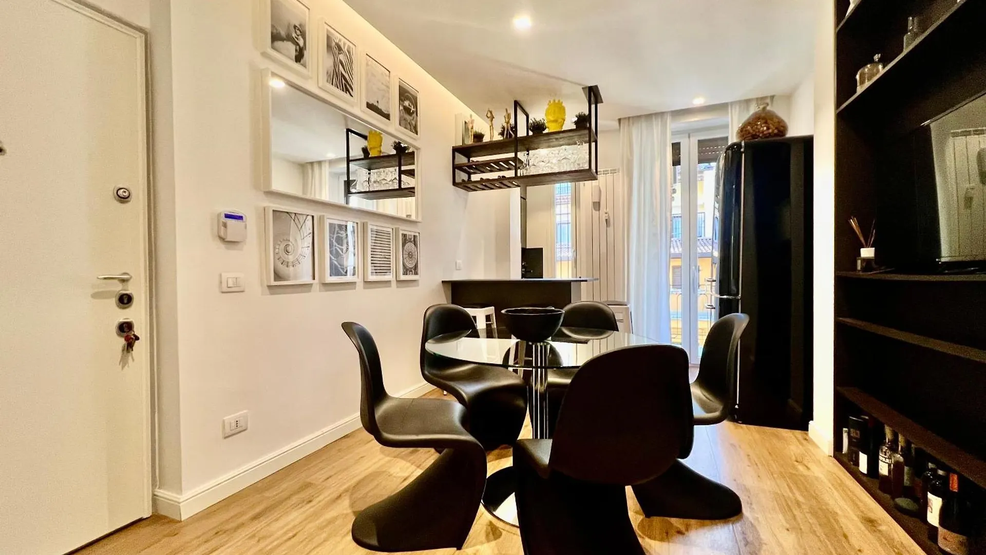 Big Luxury - California M4 Apartment Milan